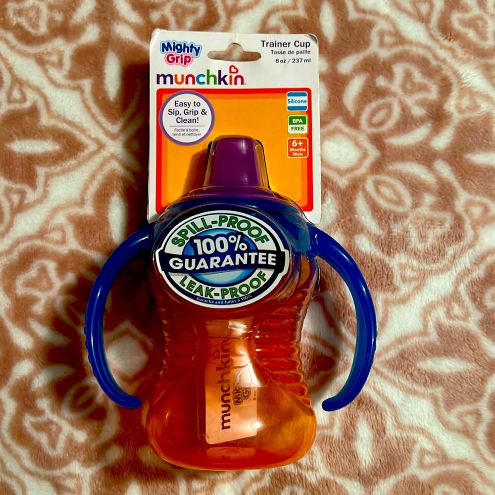 Munchkin trainer cup